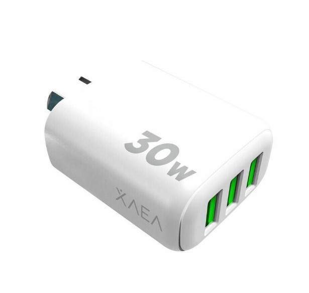 Xaea Cargador 220V Modo-B015 Intensify – 3 USB + Cable Tipo C – Carga Rapida