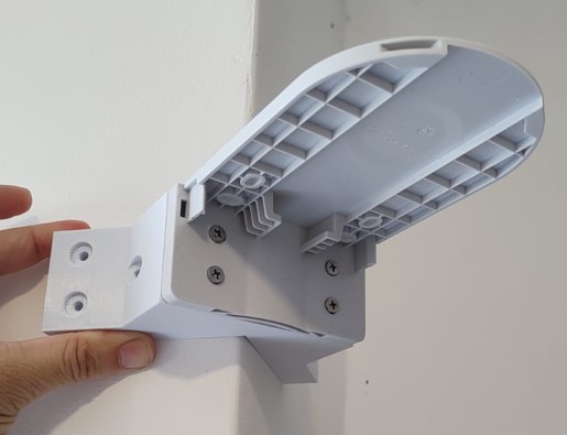 Esquinero soporte para Ezviz H8c H9c exterior Accesorio ( no incluye camara ezviz )